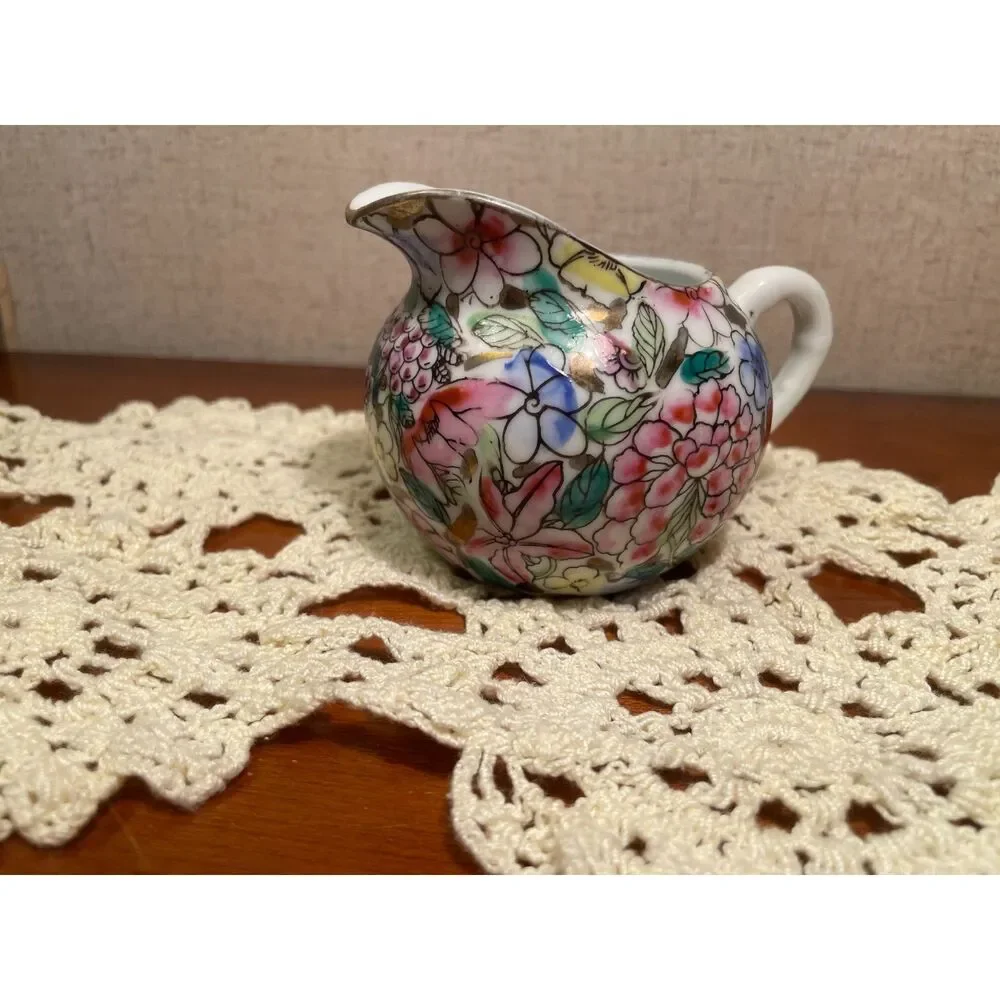 Chinese porcelain pitcher featuring a classic 